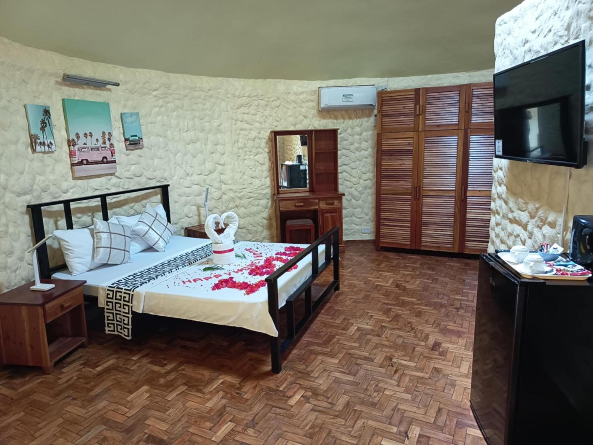 Midnite Inn Panglao Exterior photo